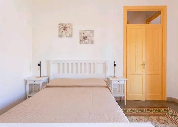 Merlo House - Inside The Historical Center